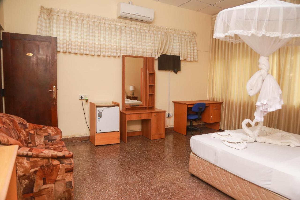 Milano Tourist Rest Hotel Anuradhapura Eksteriør billede