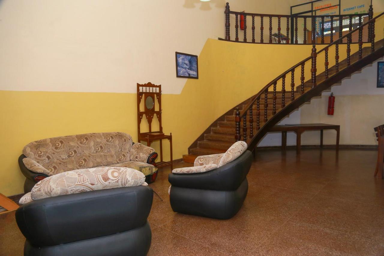 Milano Tourist Rest Hotel Anuradhapura Eksteriør billede