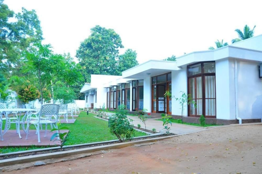 Milano Tourist Rest Hotel Anuradhapura Eksteriør billede