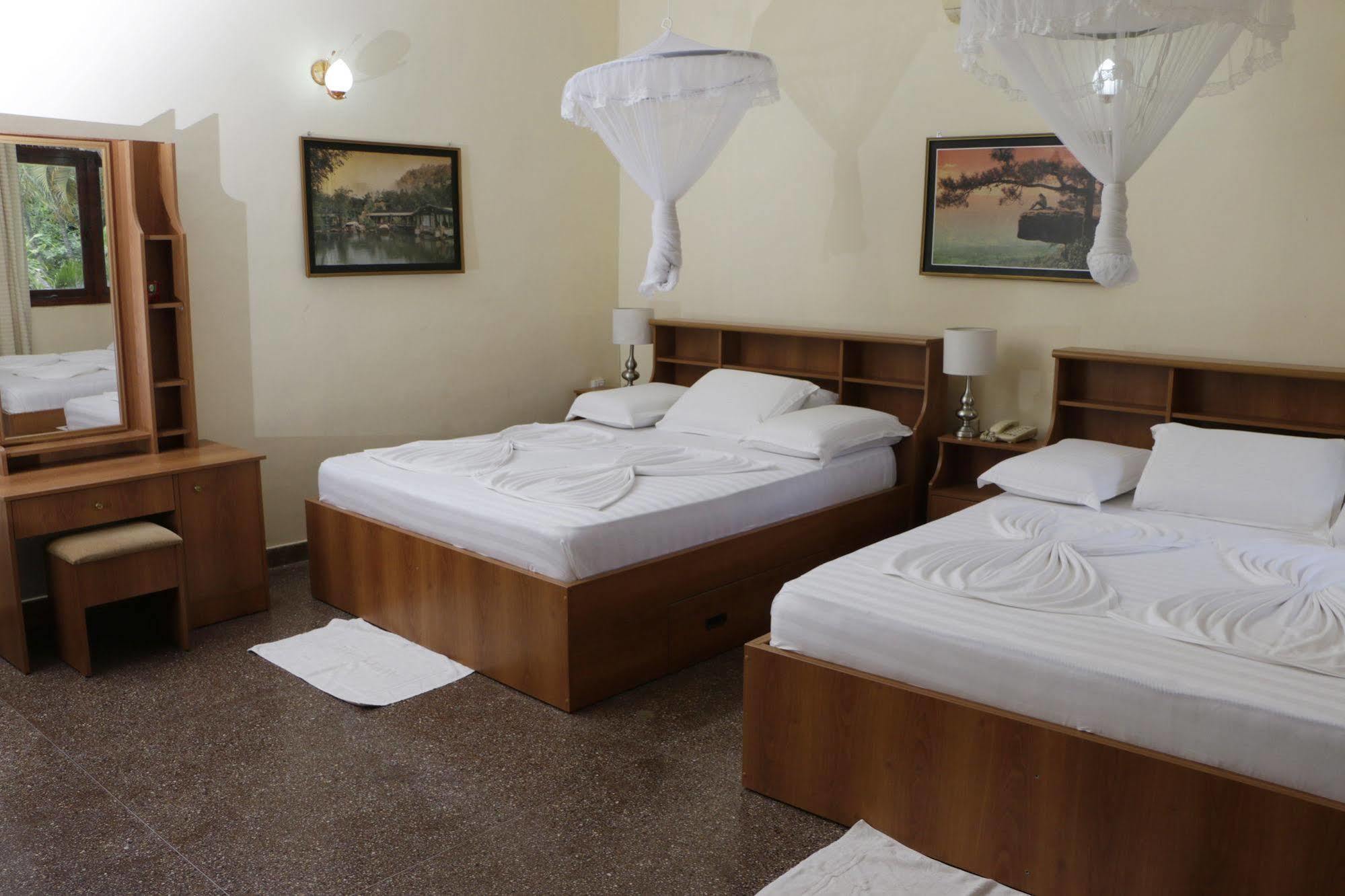 Milano Tourist Rest Hotel Anuradhapura Eksteriør billede