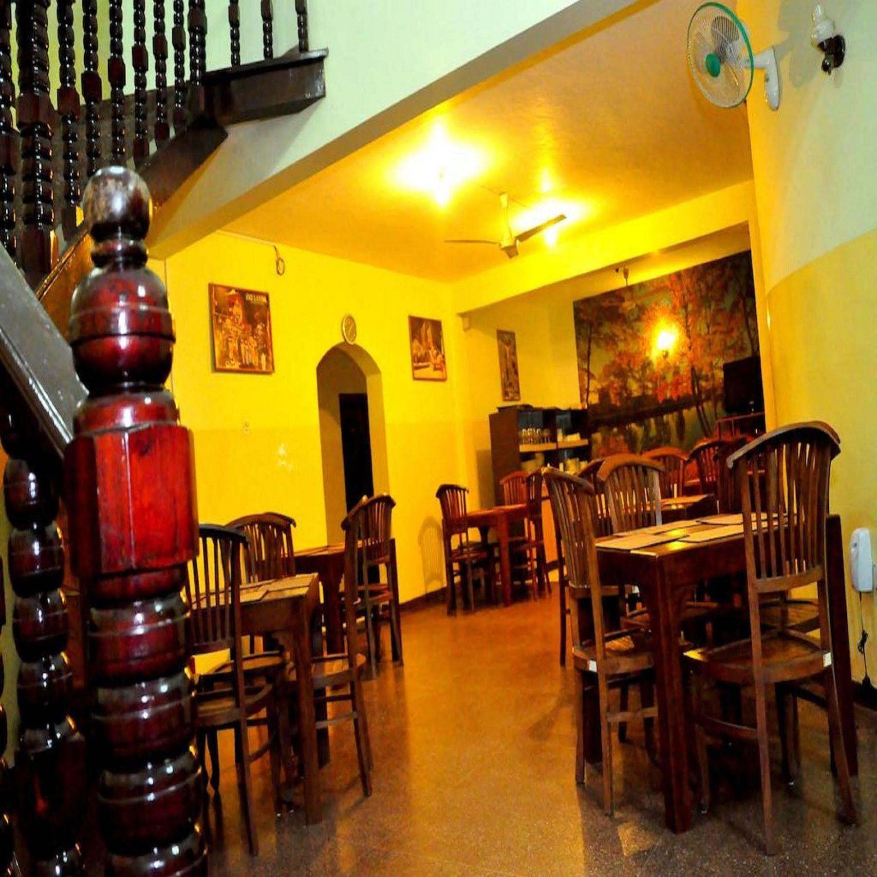 Milano Tourist Rest Hotel Anuradhapura Eksteriør billede