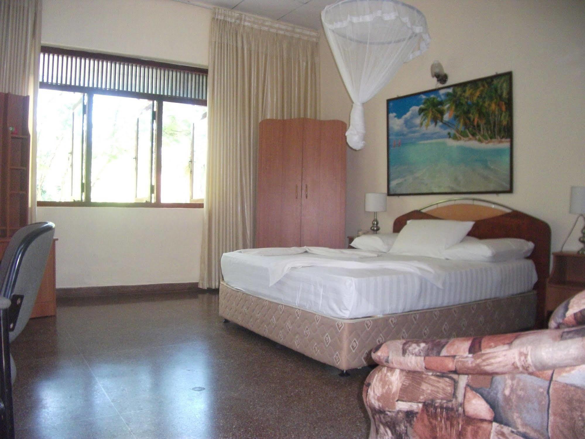 Milano Tourist Rest Hotel Anuradhapura Eksteriør billede